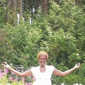 Meet your Posher, Evelyn